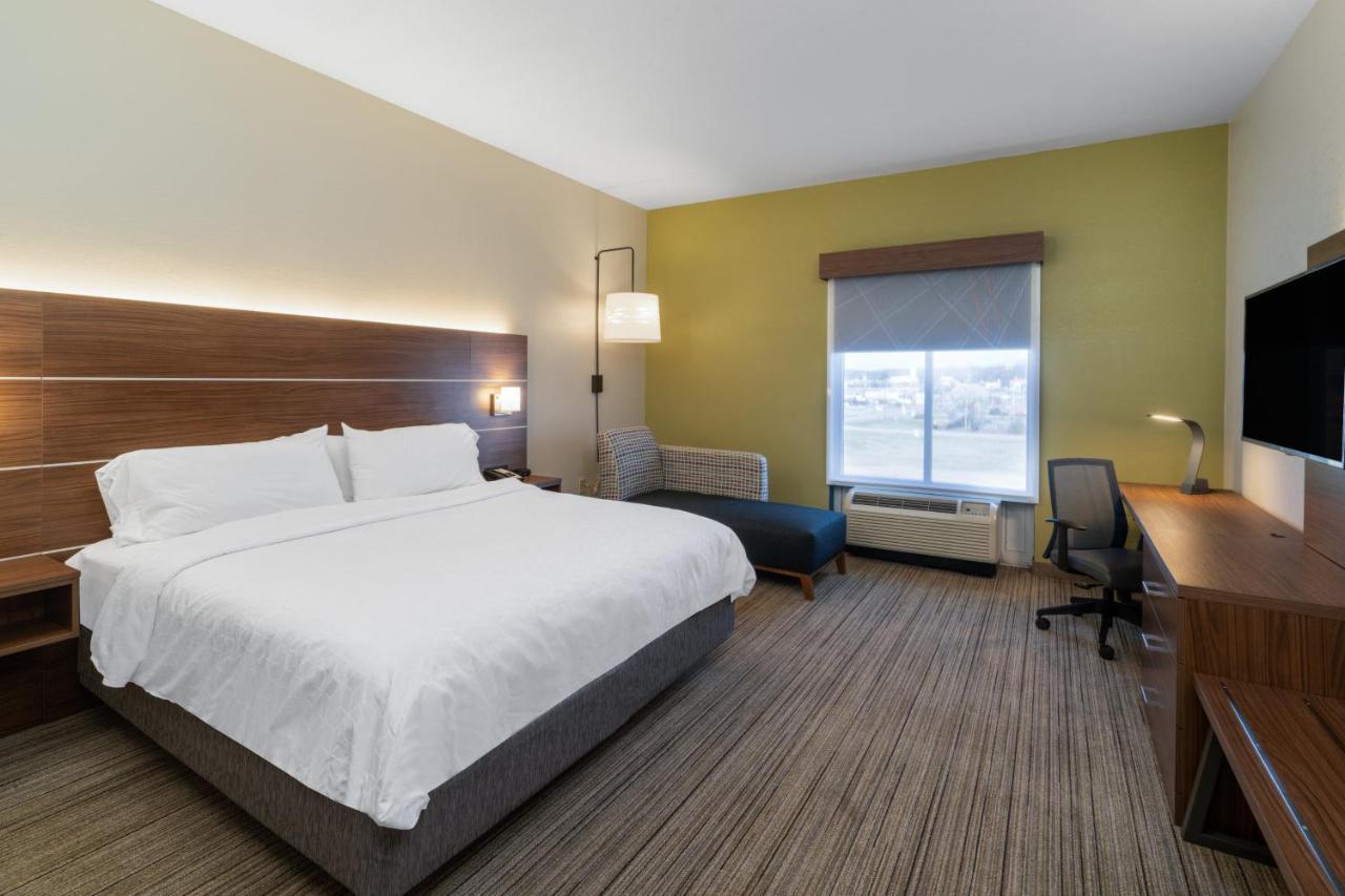 Holiday Inn Express Hotel & Suites Talladega By Ihg Exterior foto