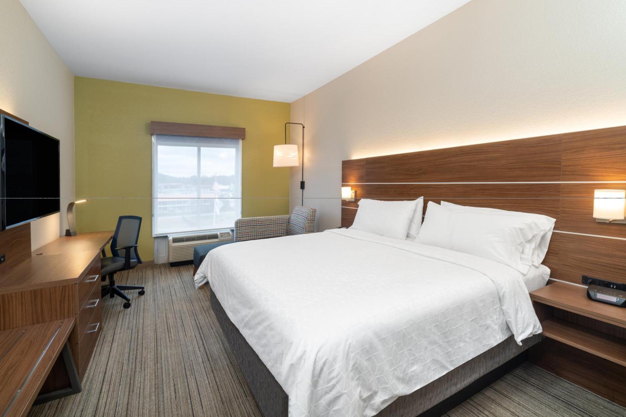 Holiday Inn Express Hotel & Suites Talladega By Ihg Habitación foto